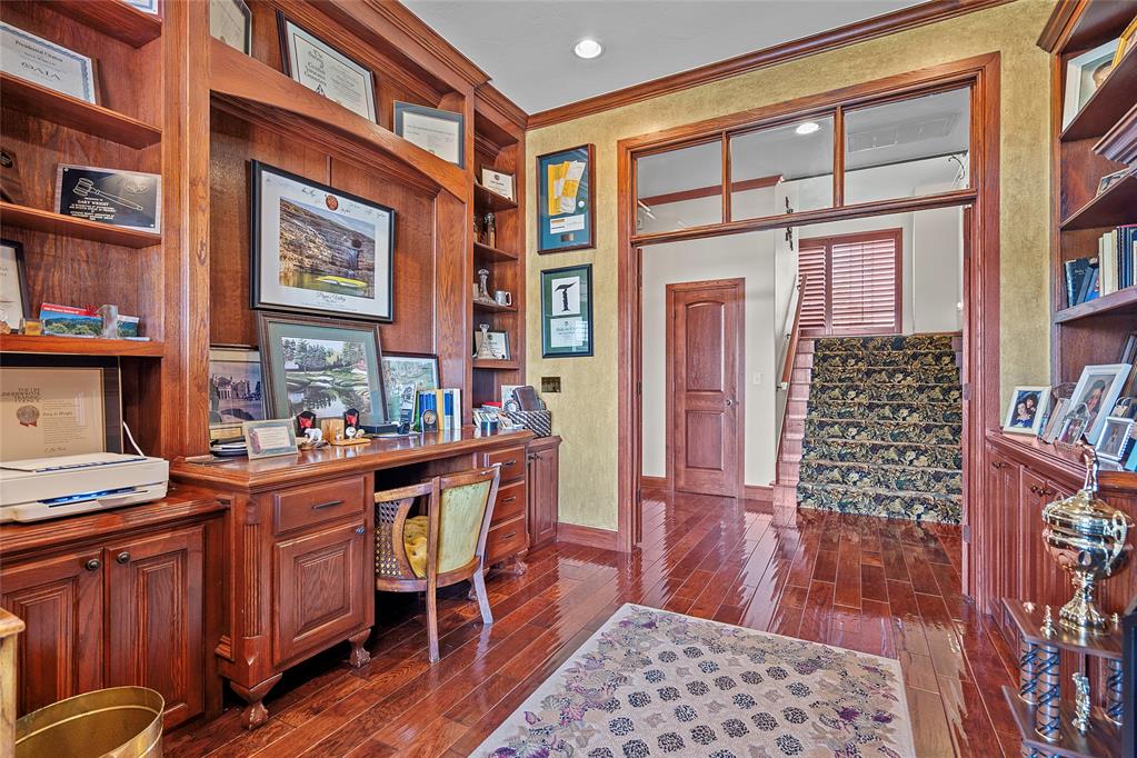 2302 Clubhouse Drive