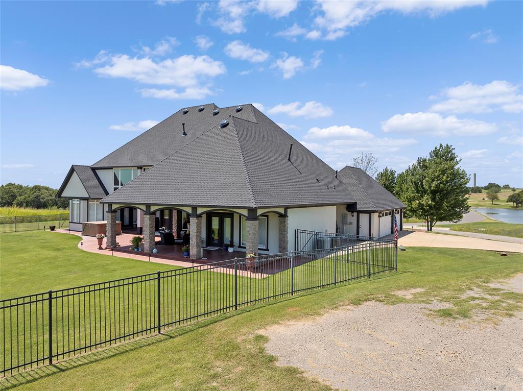 2302 Clubhouse Drive