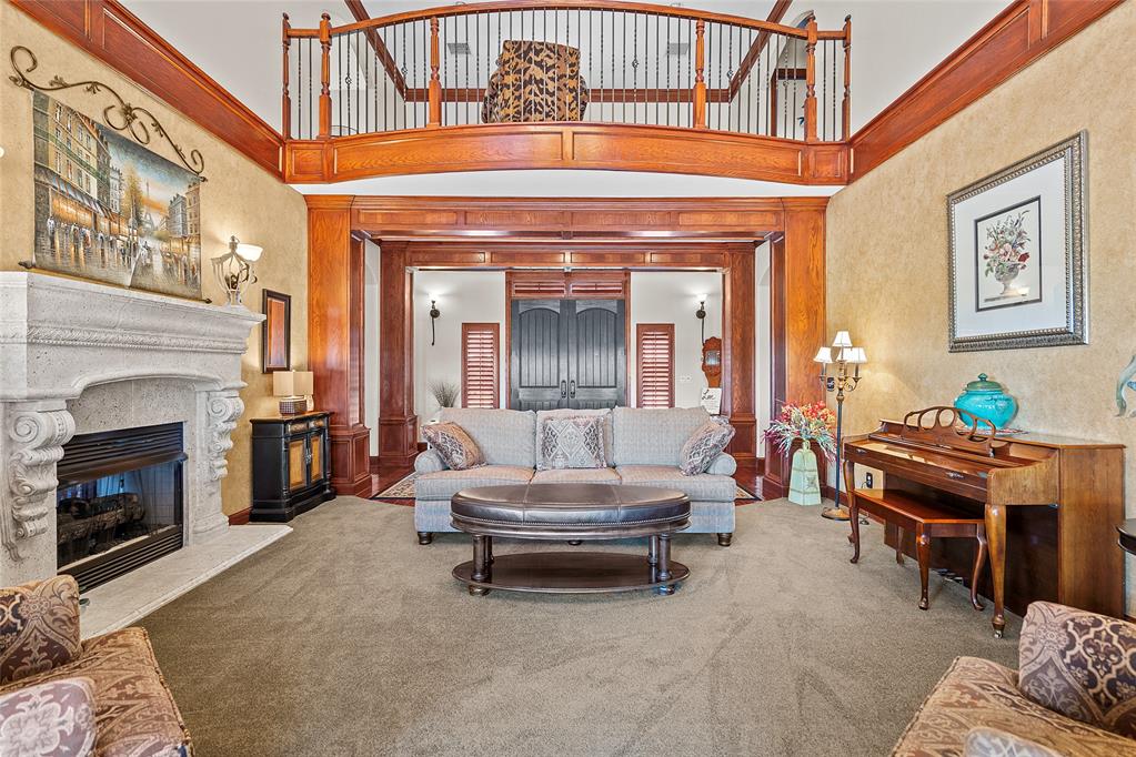 2302 Clubhouse Drive