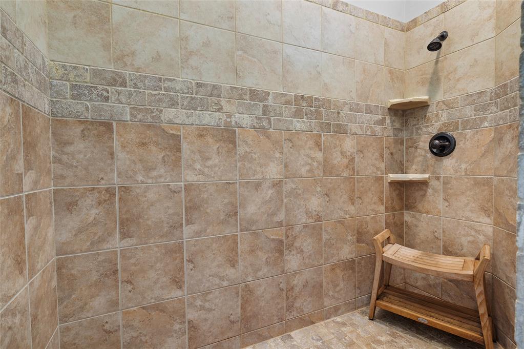 2302 Clubhouse Drive