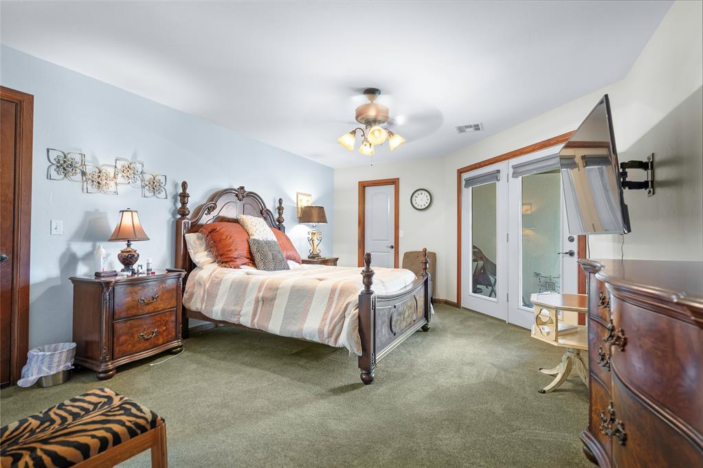 2302 Clubhouse Drive