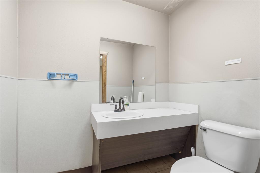 115 N Dean A McGee