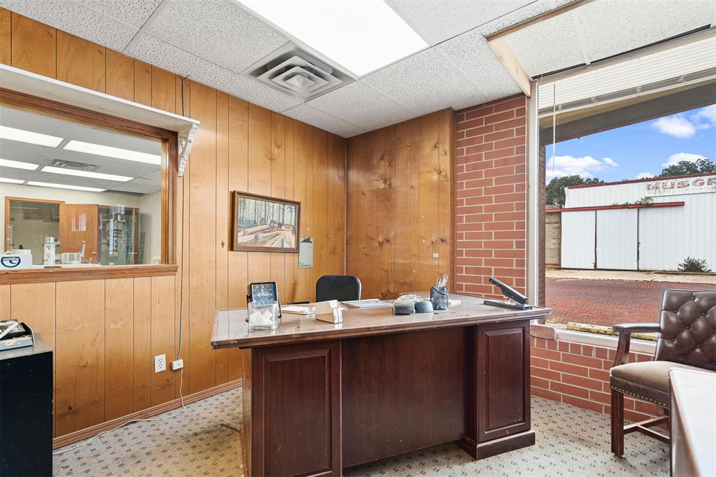 203 N Dean A McGee