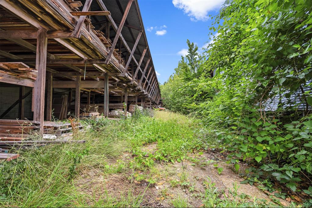 203 N Dean A McGee