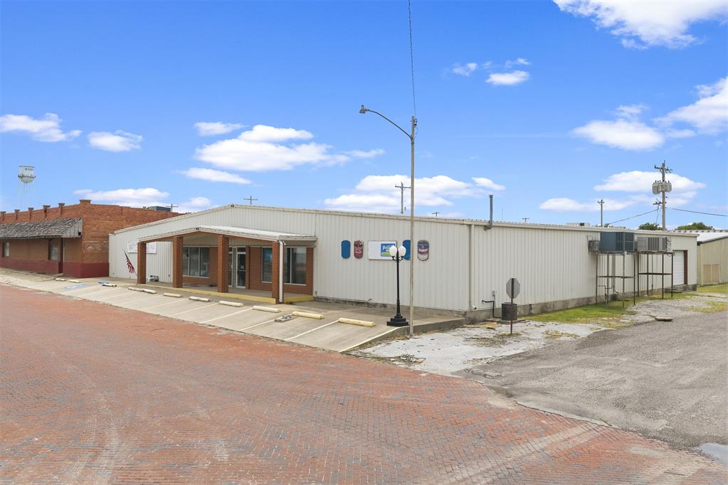 203 N Dean A McGee