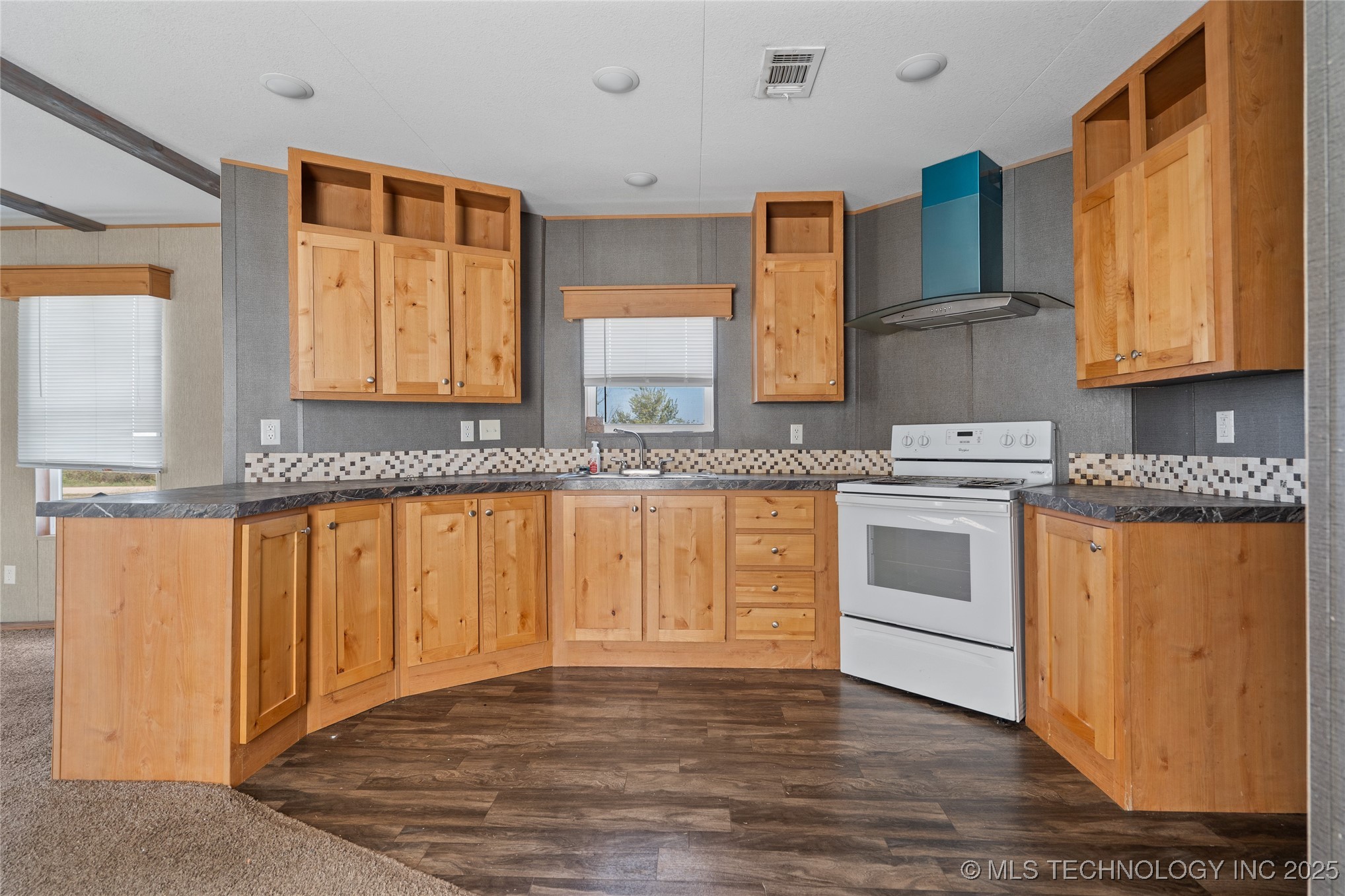 5000 Swayback Road