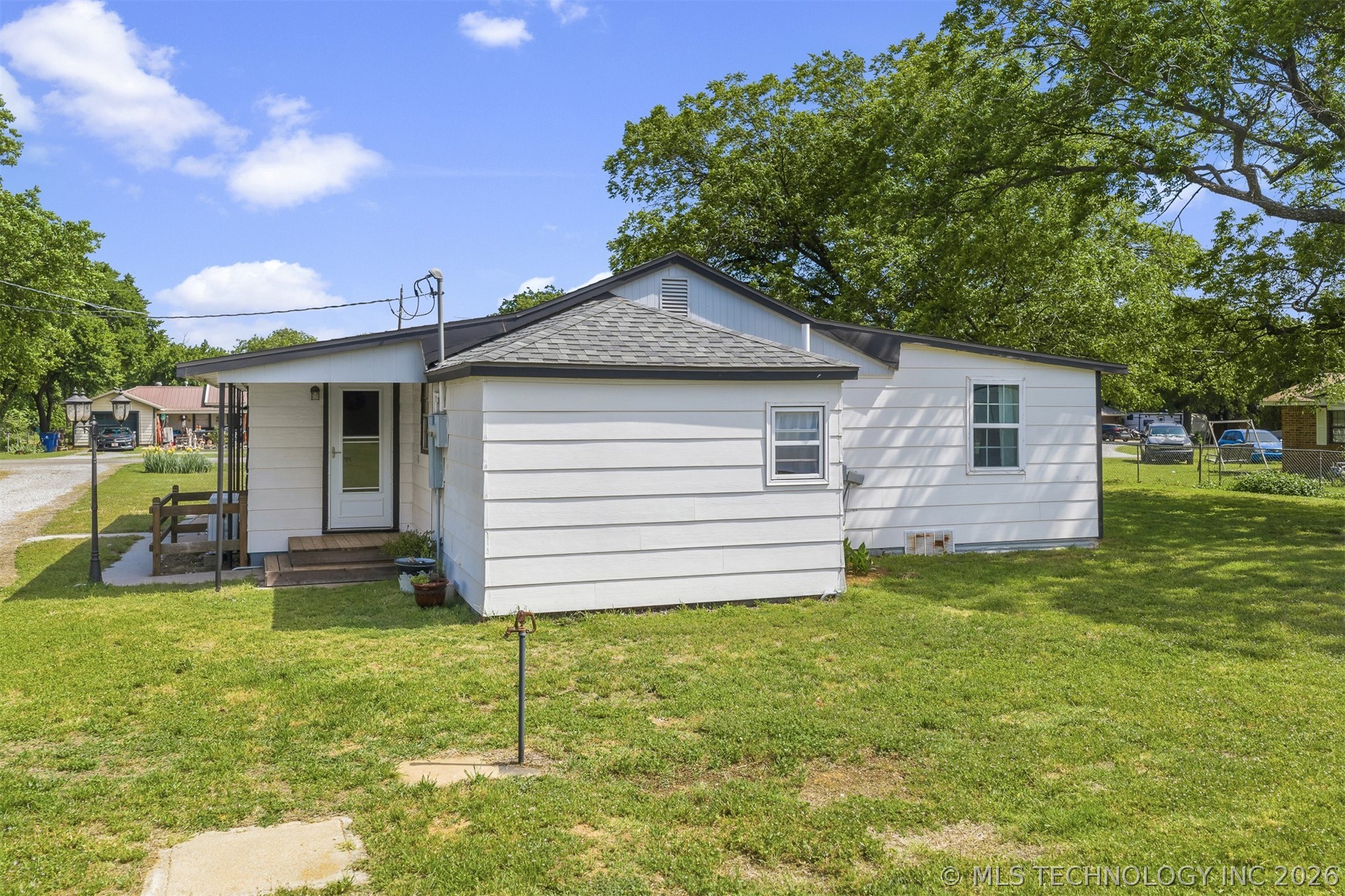 282353 E 1800 Road