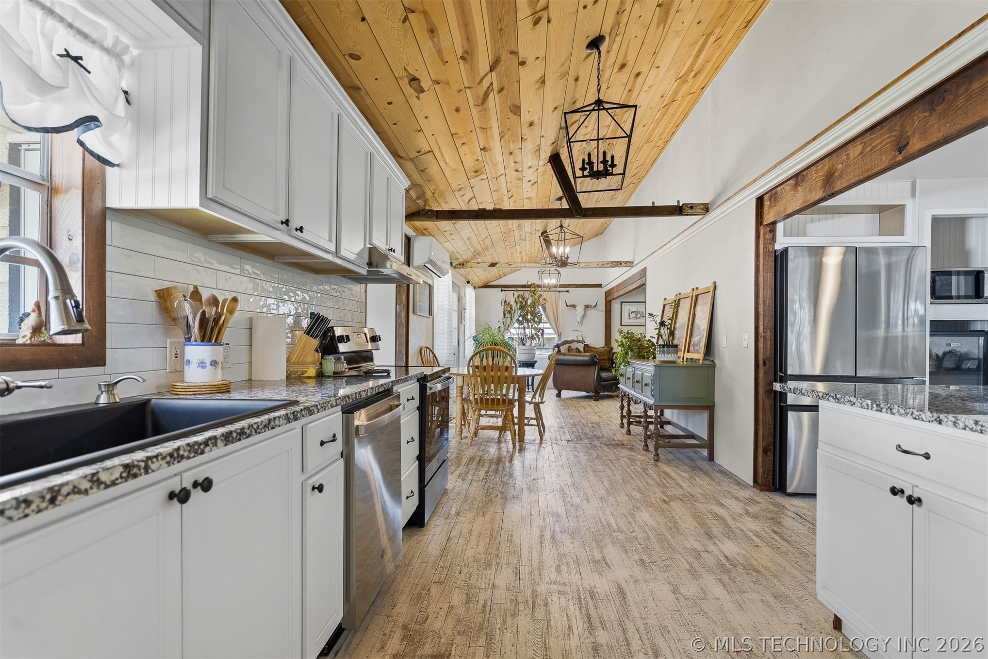 282353 E 1800 Road