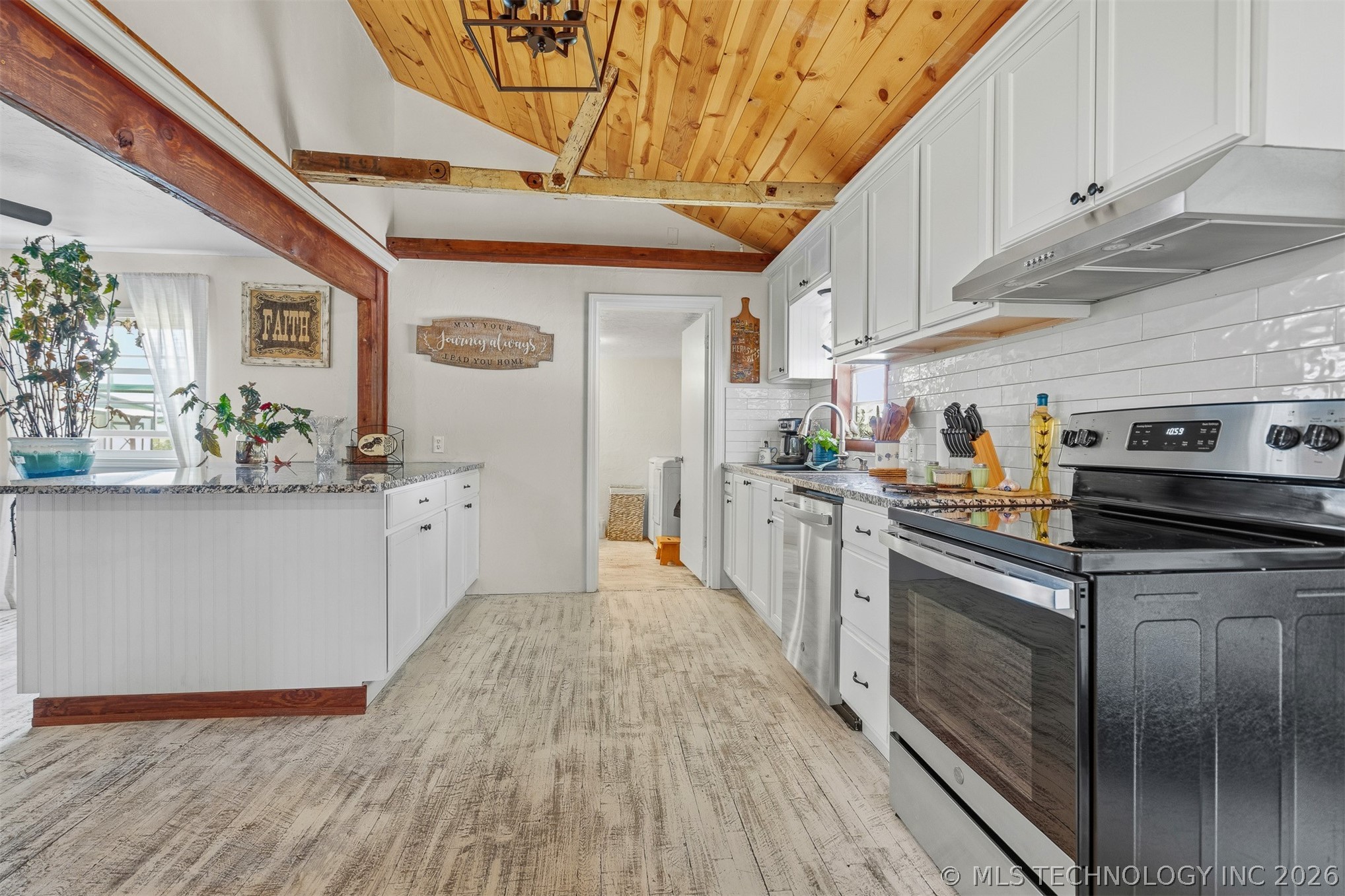 282353 E 1800 Road