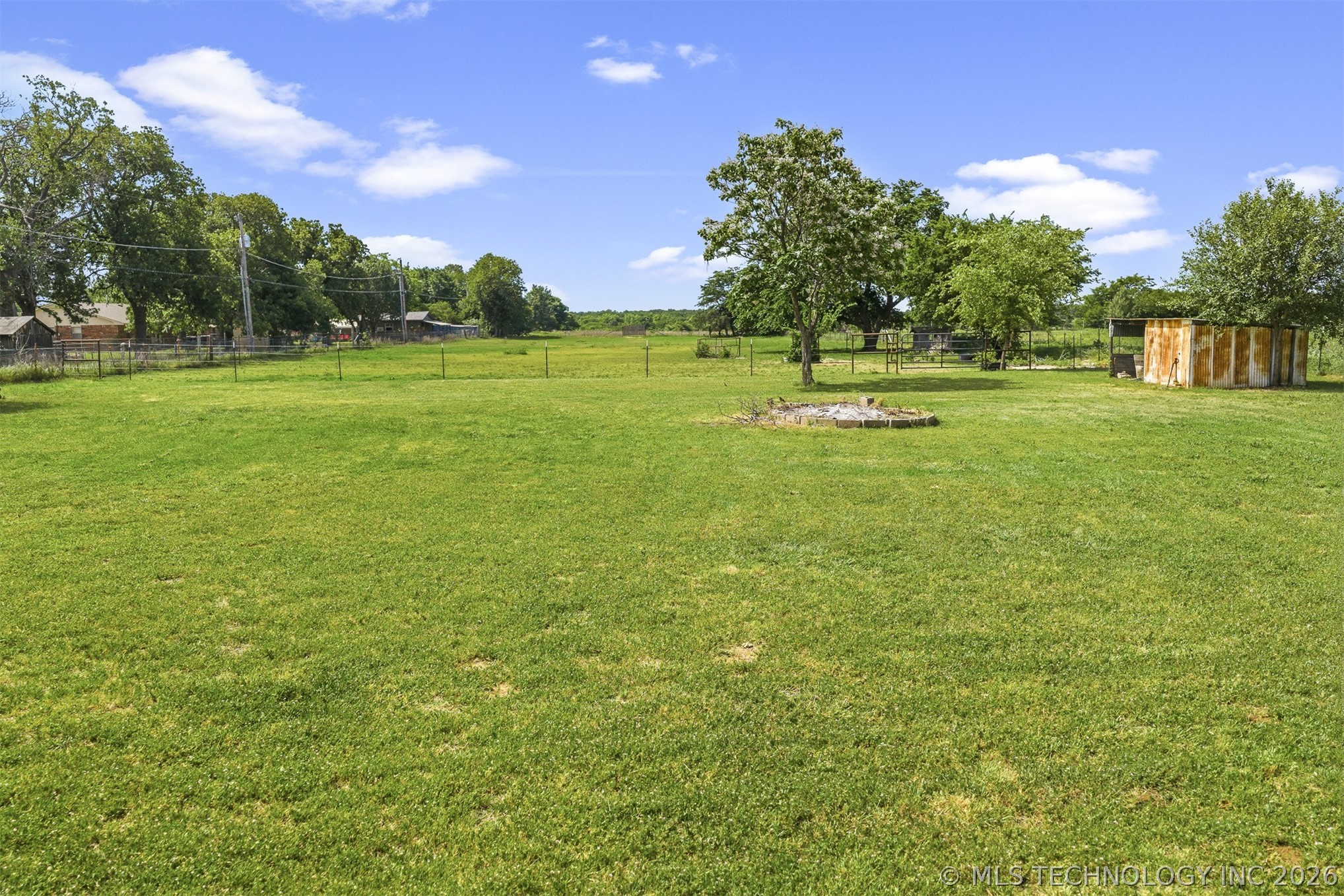 282353 E 1800 Road