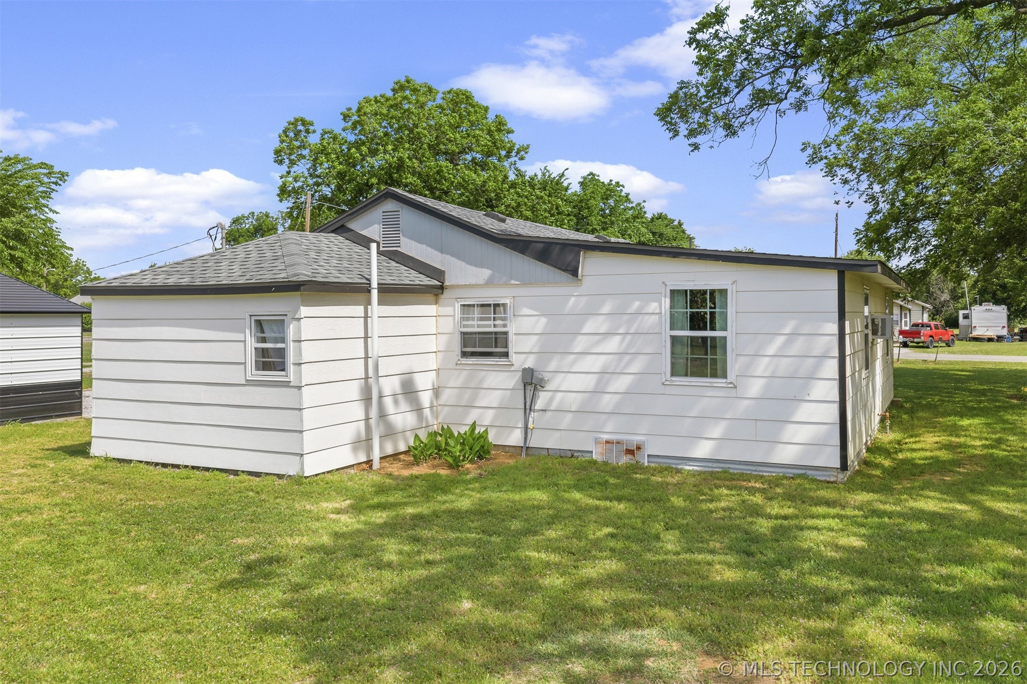 282353 E 1800 Road
