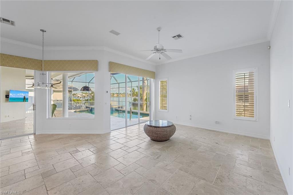 471 Renard CT