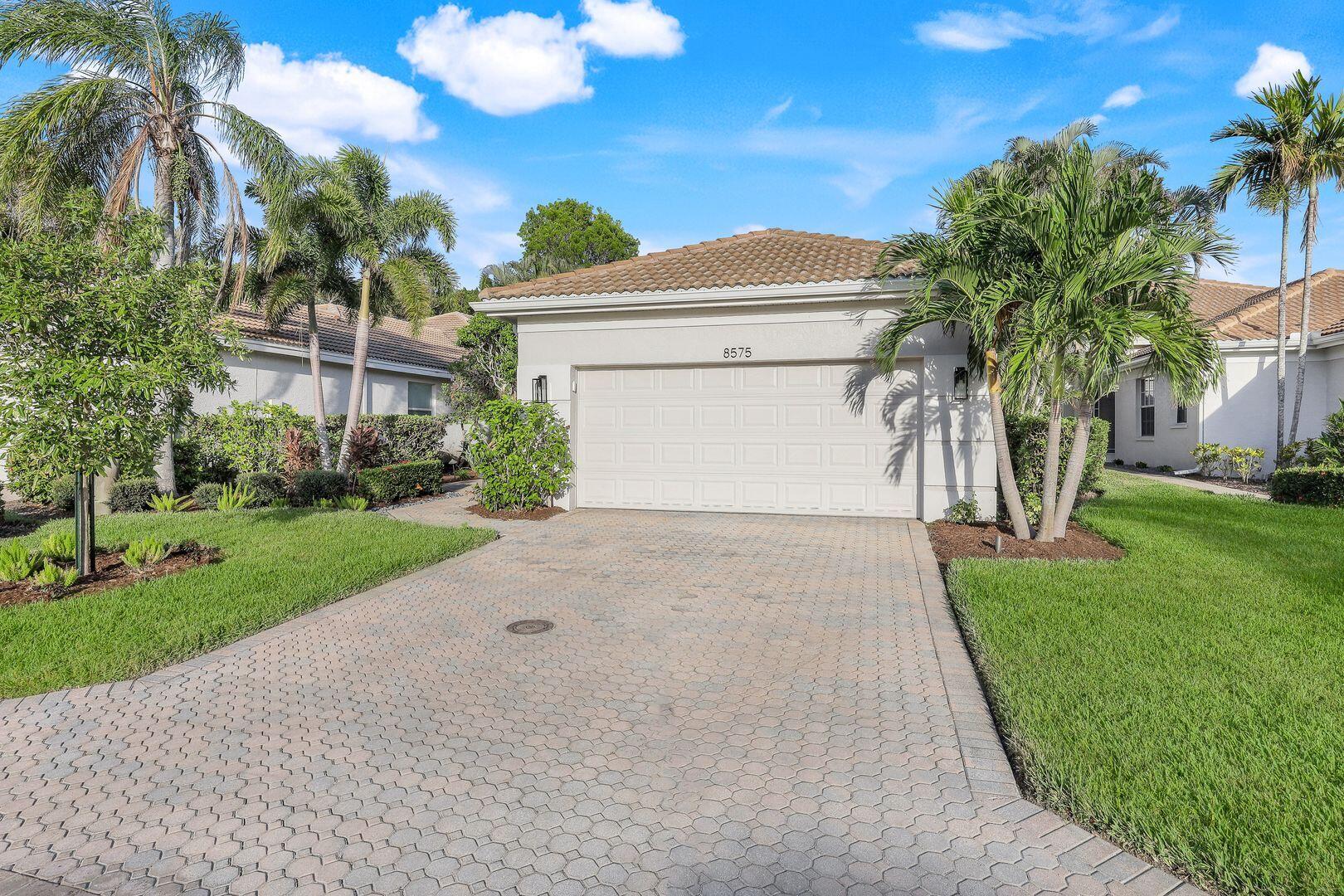 8575 PEPPERTREE WAY