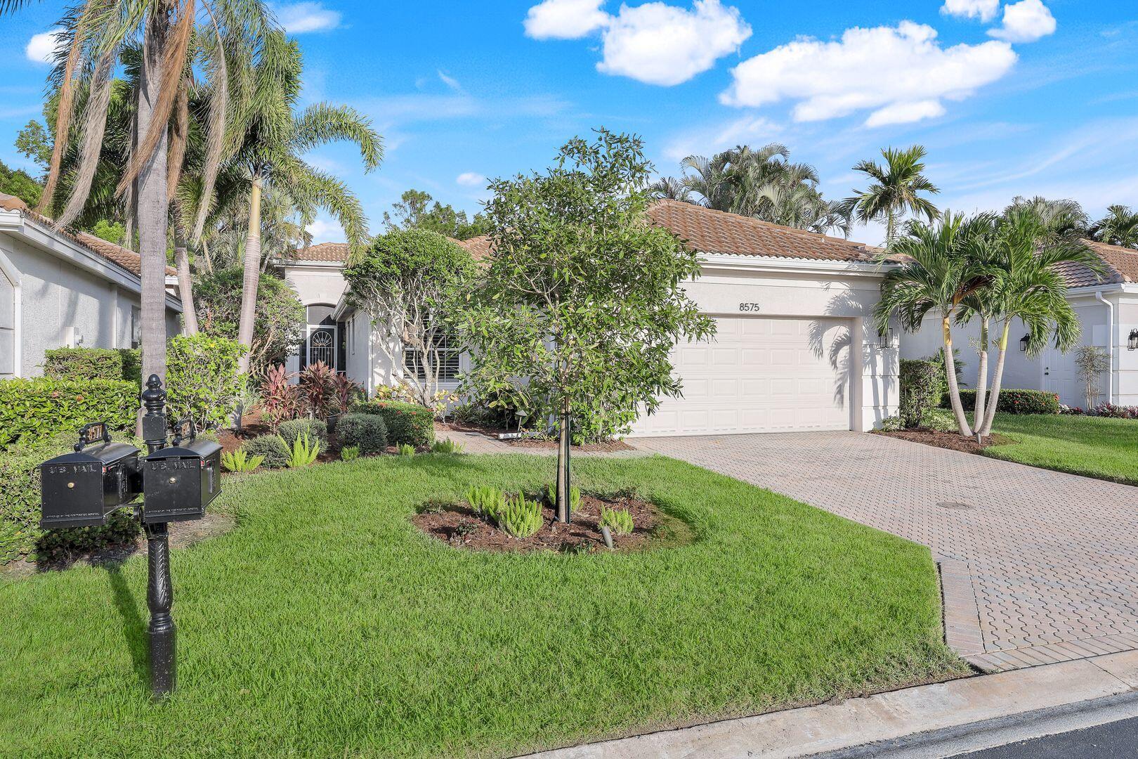 8575 PEPPERTREE WAY
