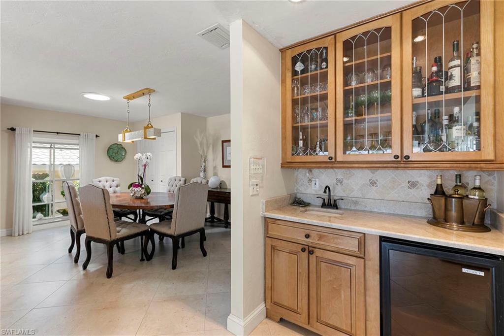 1770 Hummingbird CT