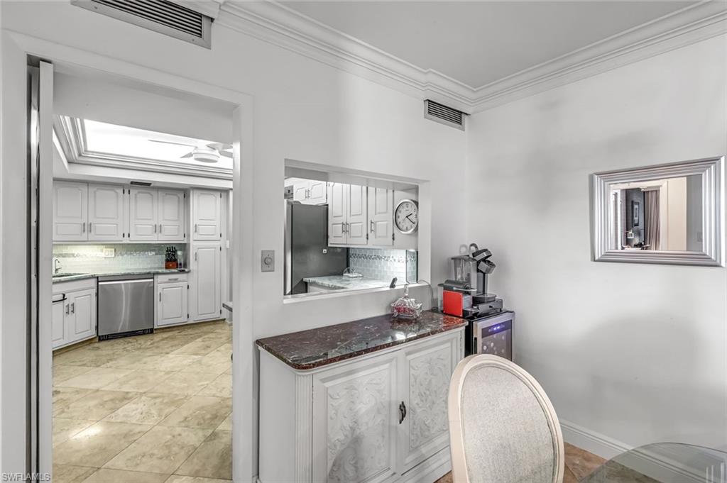 174 Collier BLVD 304