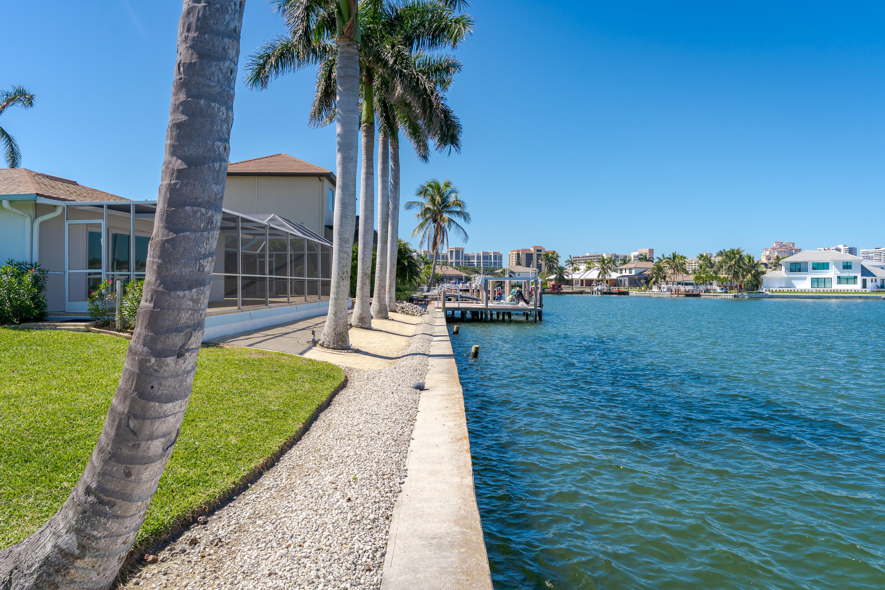 1064 FIELDSTONE DRIVE