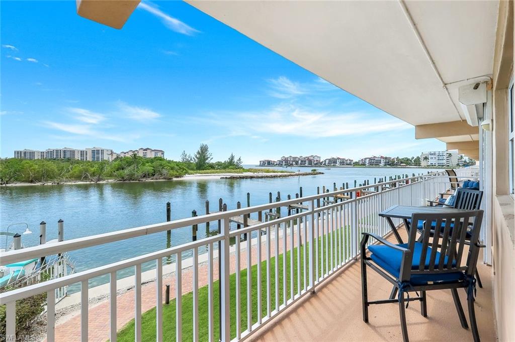 1208 Edington PL E204