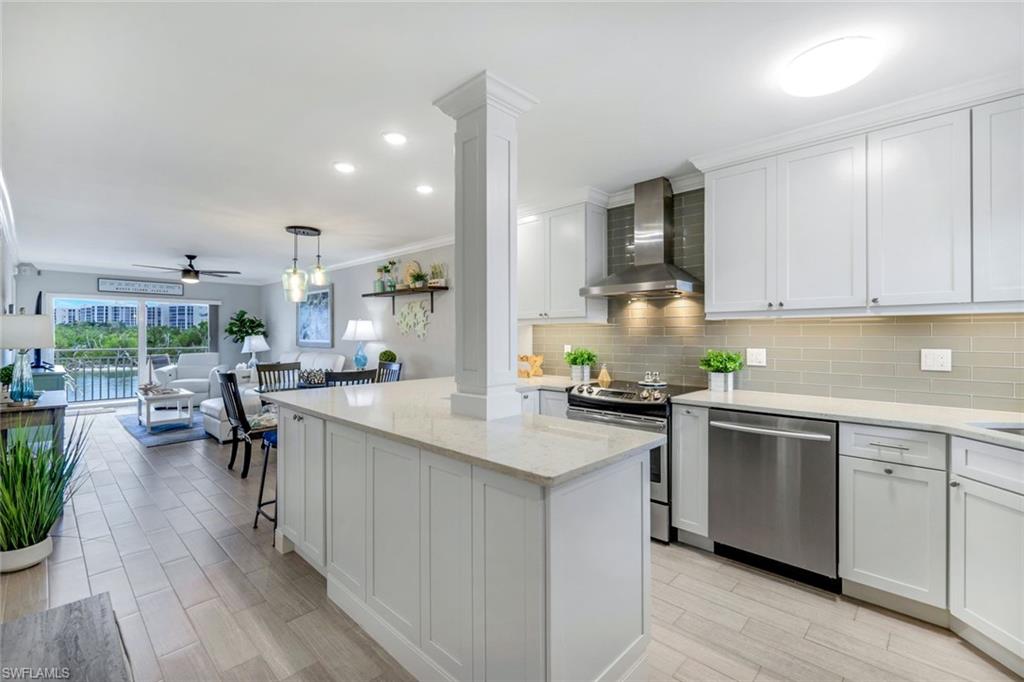 1208 Edington PL E204