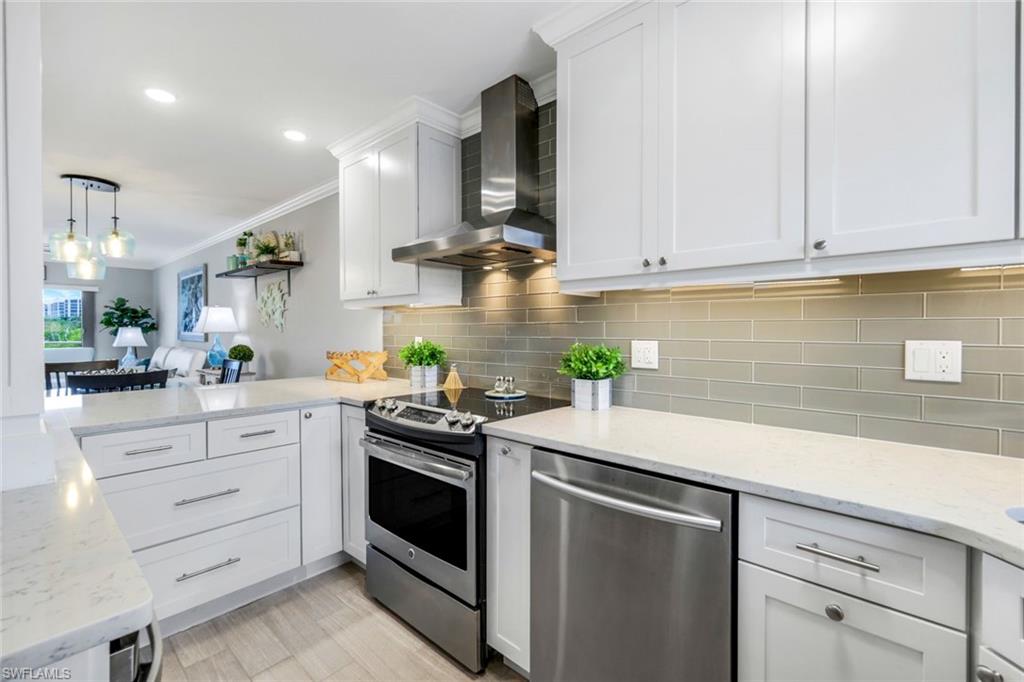 1208 Edington PL E204