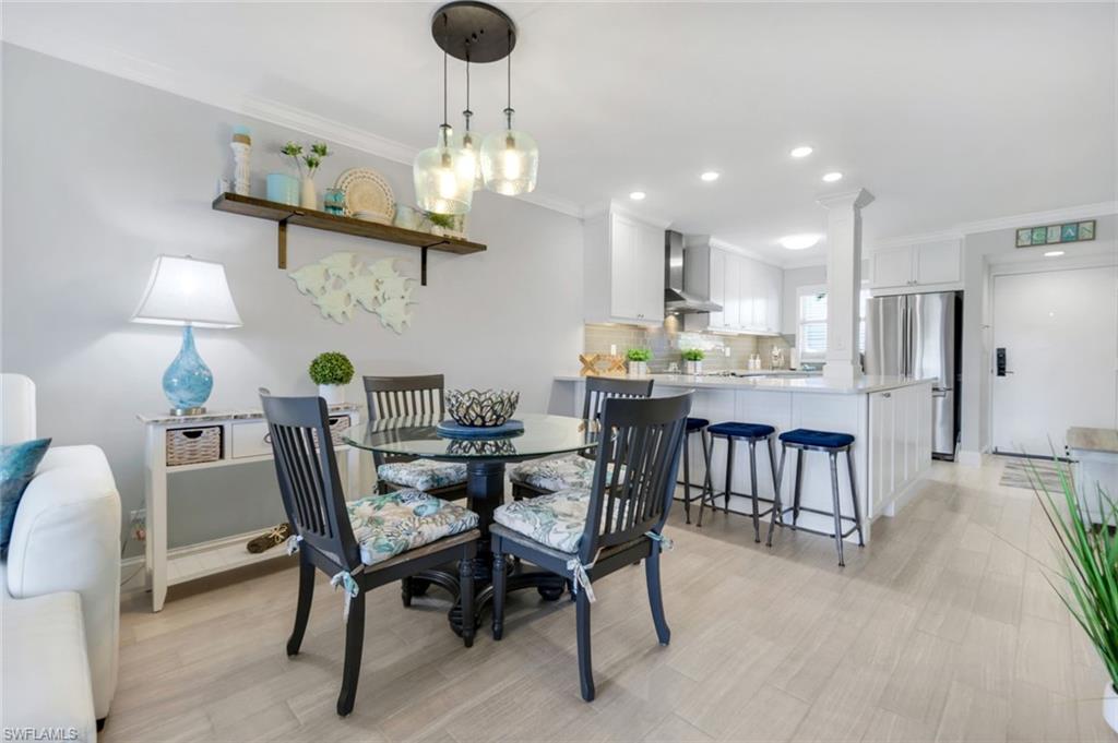 1208 Edington PL E204