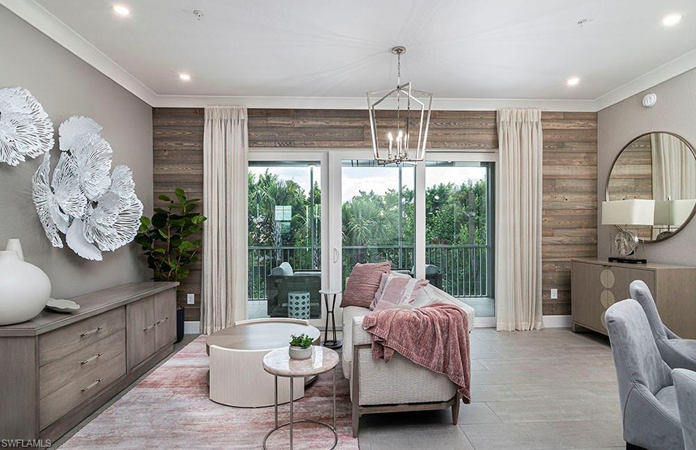 286 Indies DR E # 202 Unit: 101,102,201,202