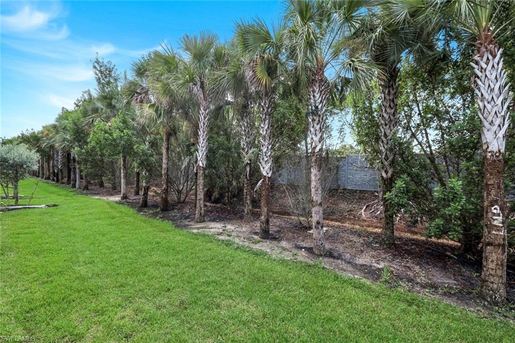 286 Indies DR E # 202 Unit: 101,102,201,202