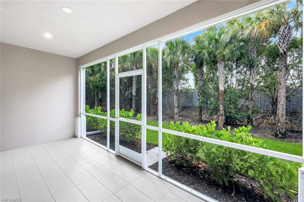 286 Indies DR E # 202 Unit: 101,102,201,202