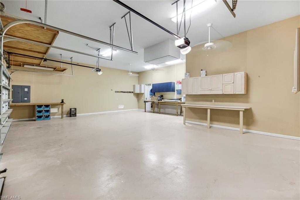 864 Magnolia CT