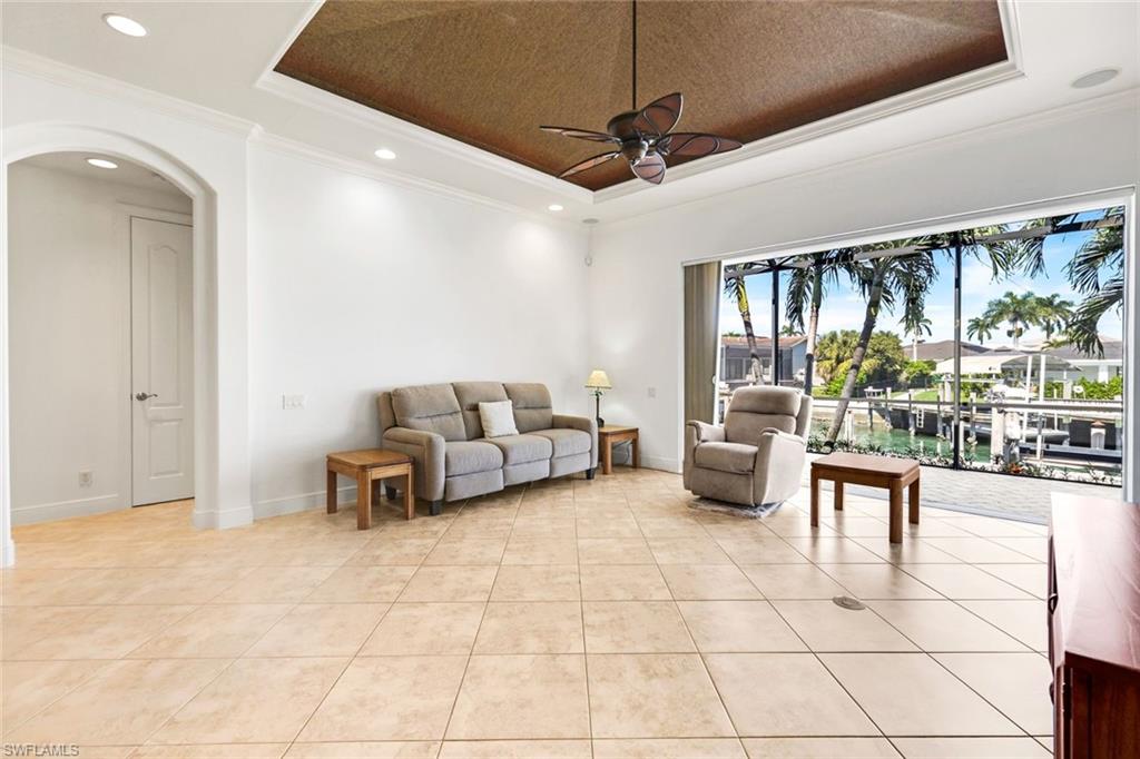 864 Magnolia CT