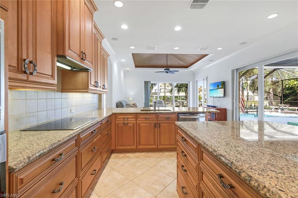 864 Magnolia CT