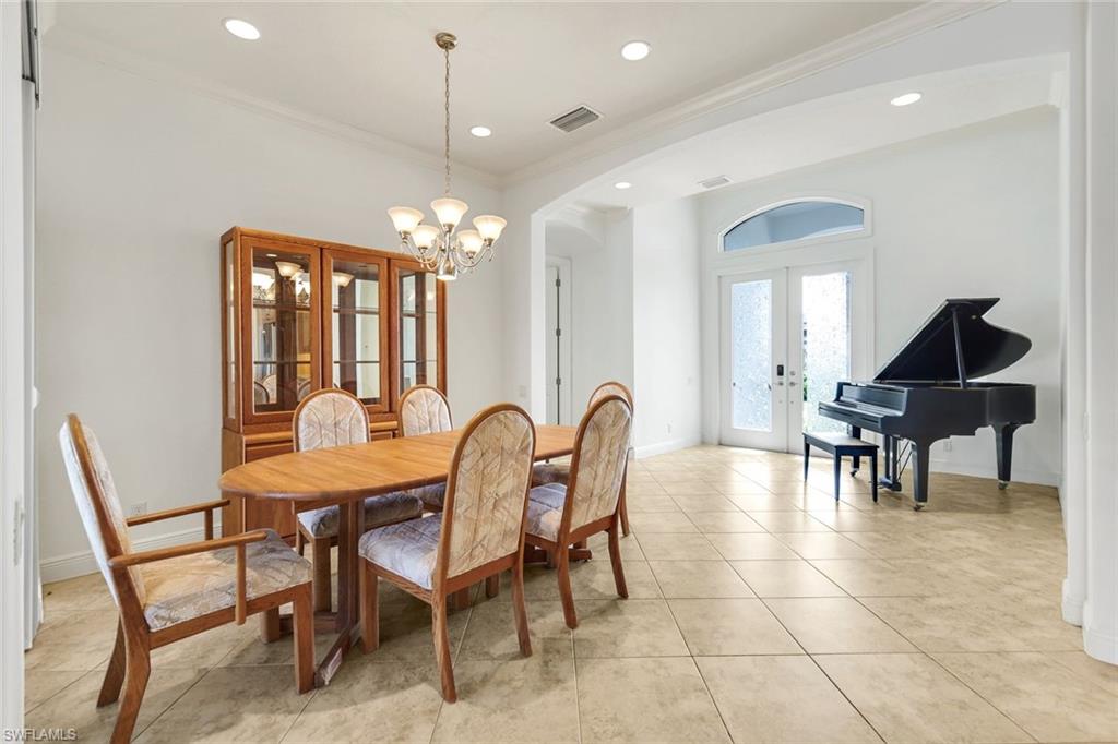 864 Magnolia CT
