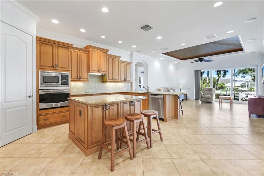 864 Magnolia CT