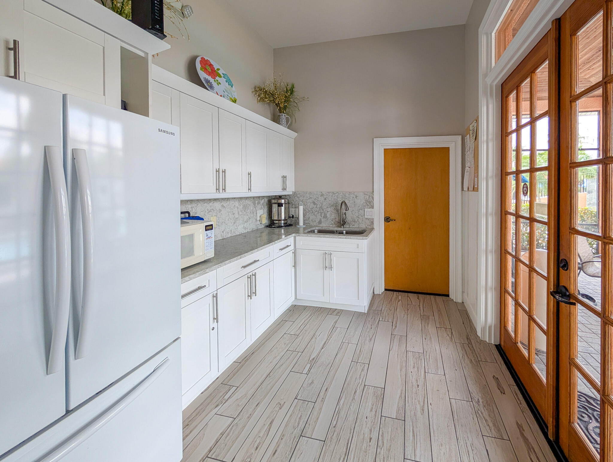 6770 BEACH RESORT DRIVE, 2101