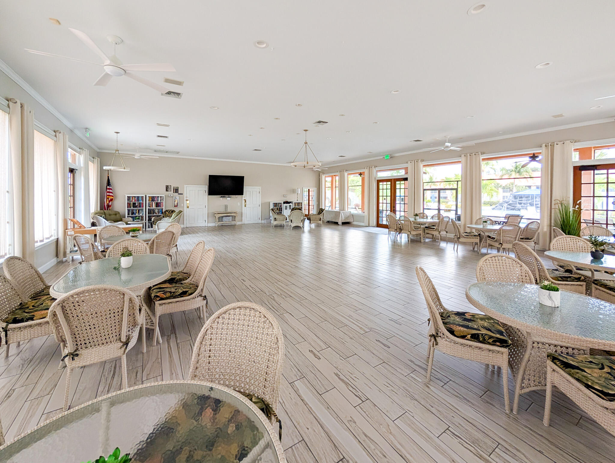 6770 BEACH RESORT DRIVE, 2101