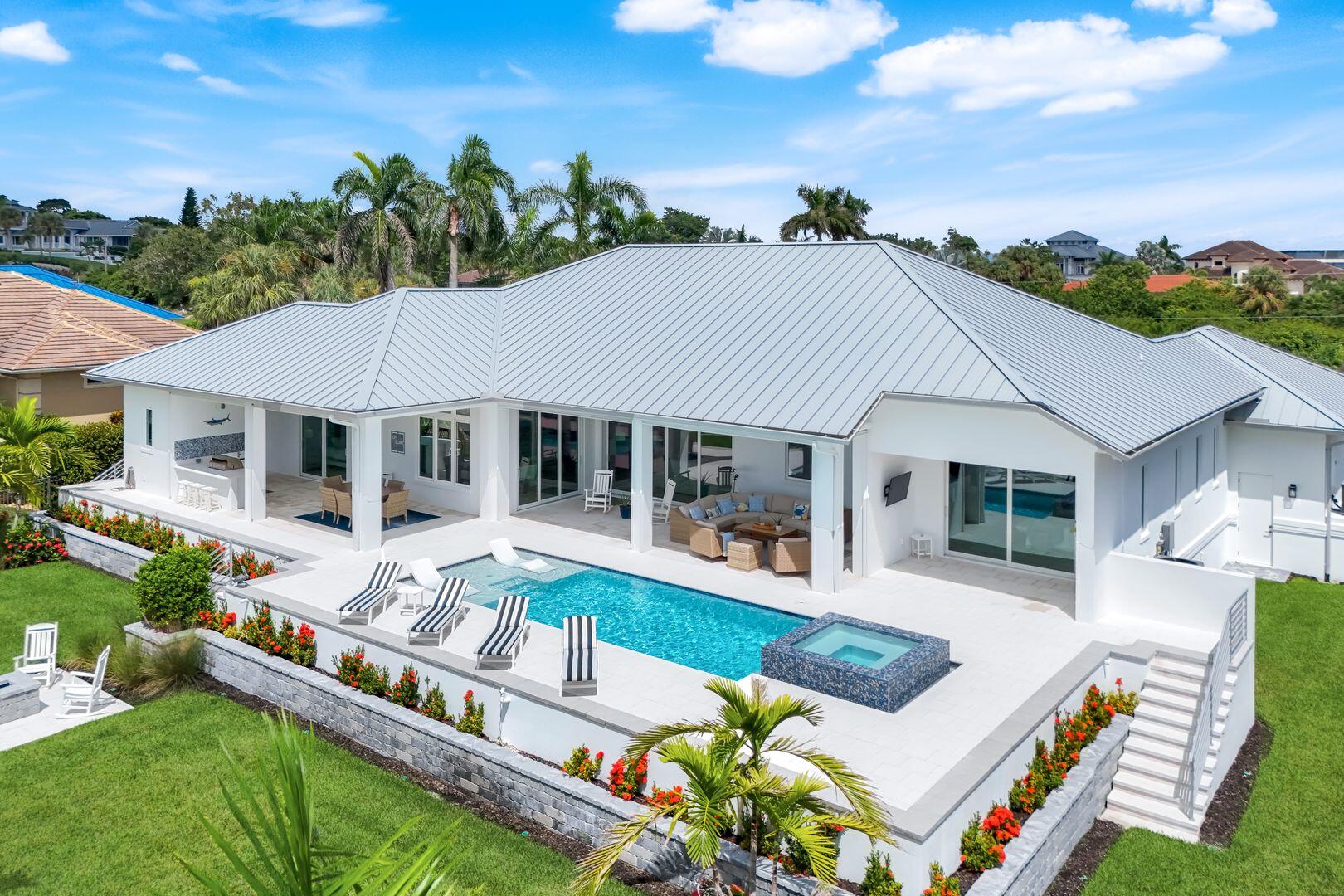 1085 CAXAMBAS DRIVE