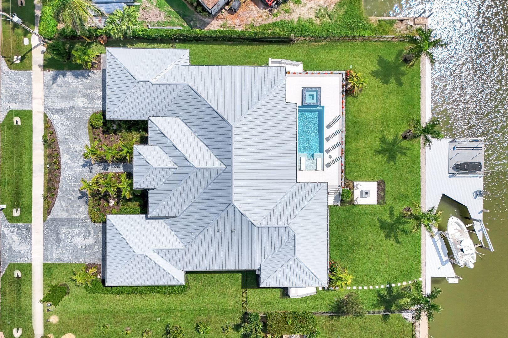 1085 CAXAMBAS DRIVE