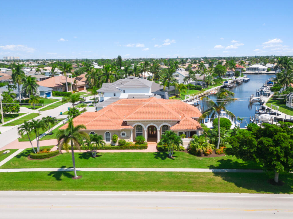 1500 WINTERBERRY DRIVE