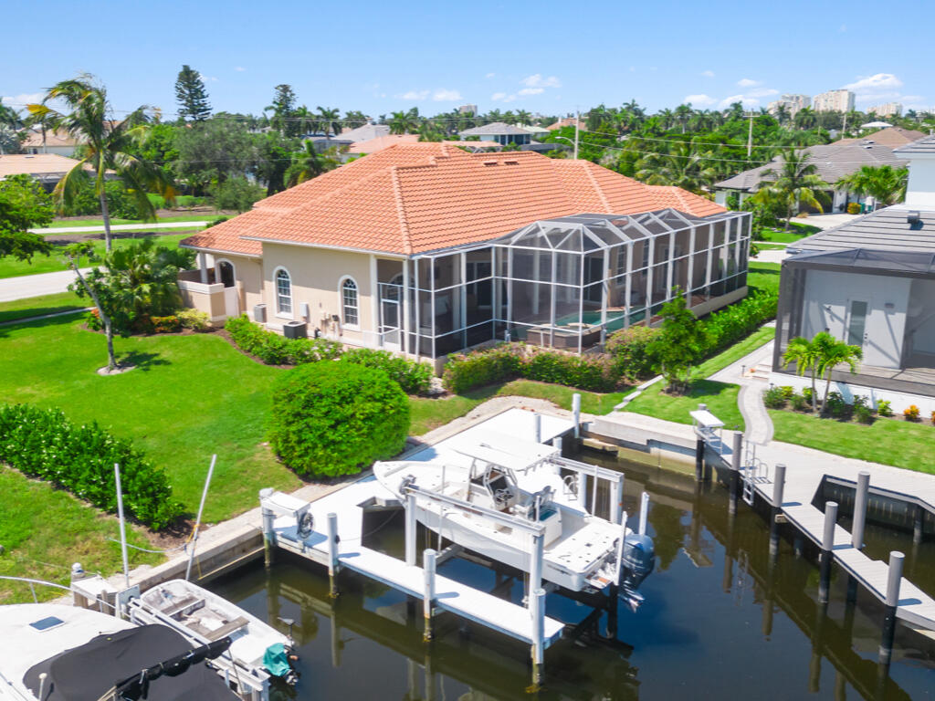 1500 WINTERBERRY DRIVE