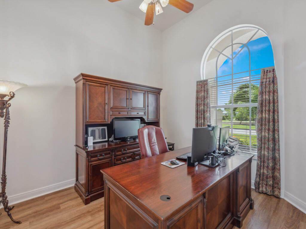 1500 WINTERBERRY DRIVE