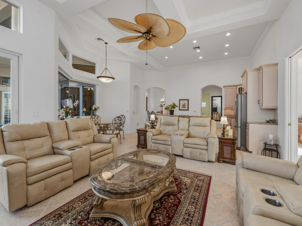 1500 WINTERBERRY DRIVE