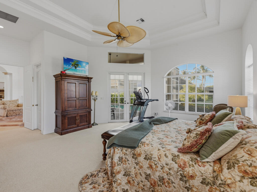 1500 WINTERBERRY DRIVE