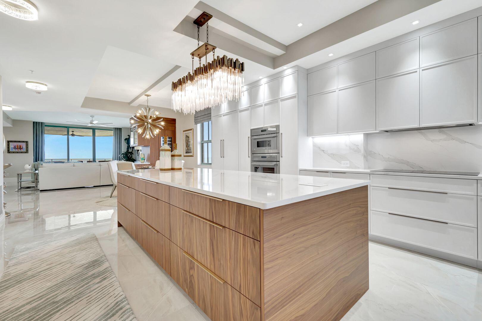 930 CAPE MARCO, 506
