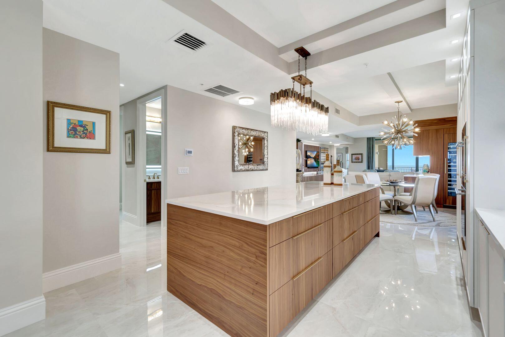 930 CAPE MARCO, 506