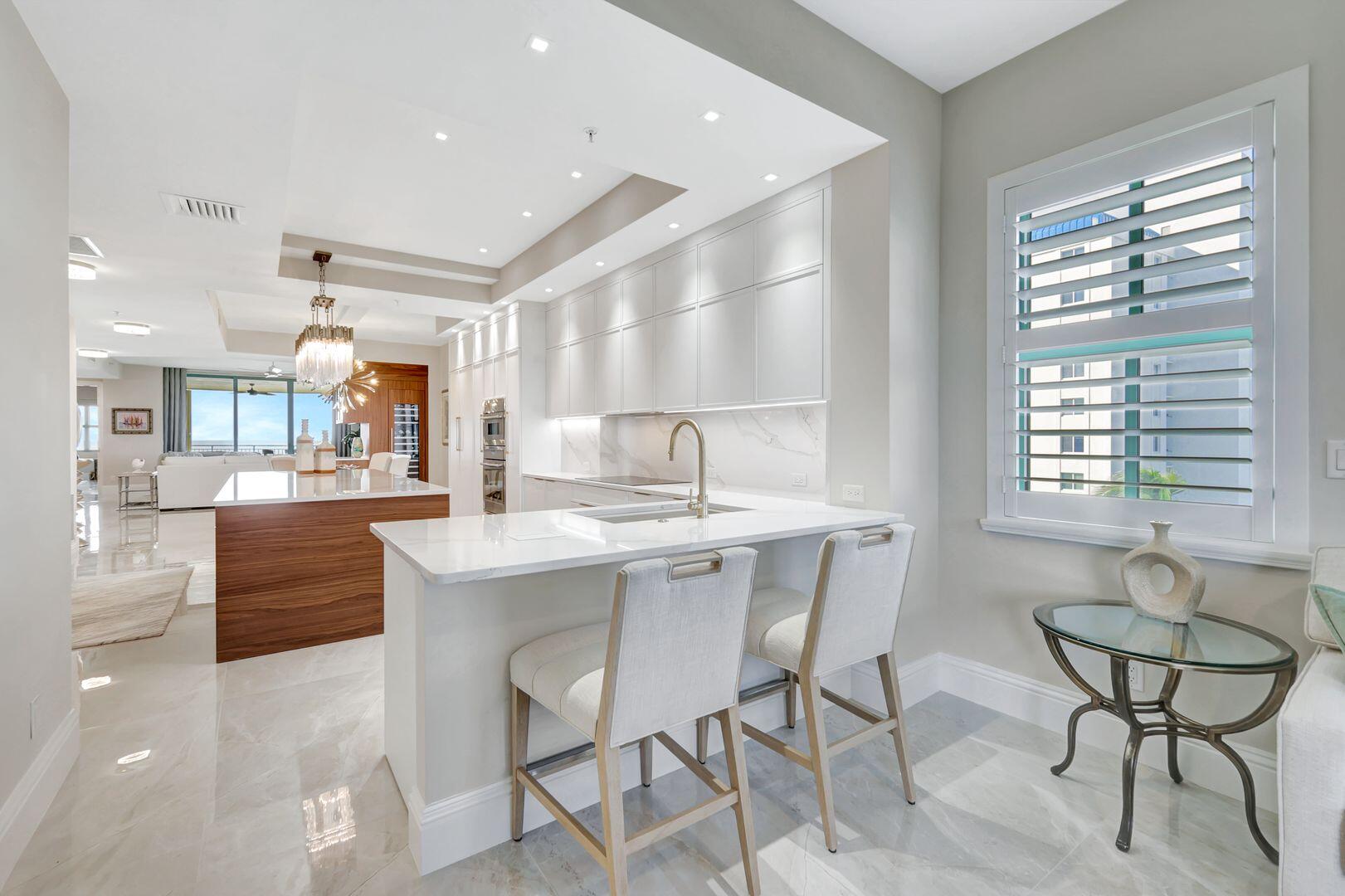 930 CAPE MARCO, 506