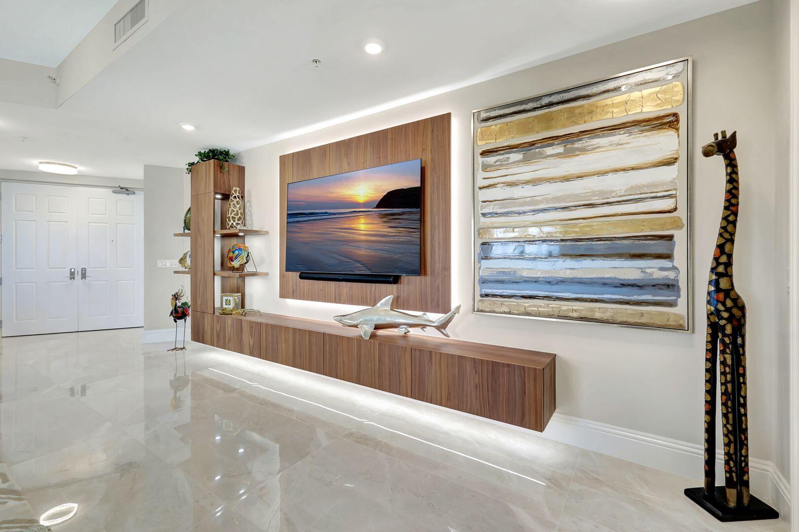 930 CAPE MARCO, 506