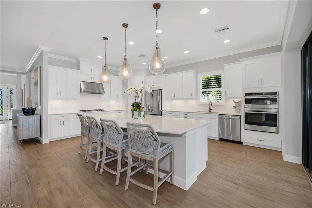 3273 Belon LN
