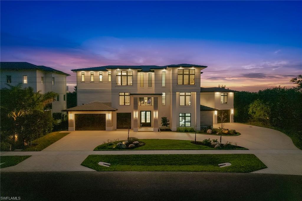 598 Spinnaker DR