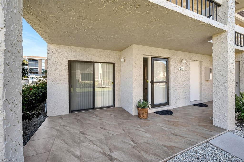 881 Panama CT 201