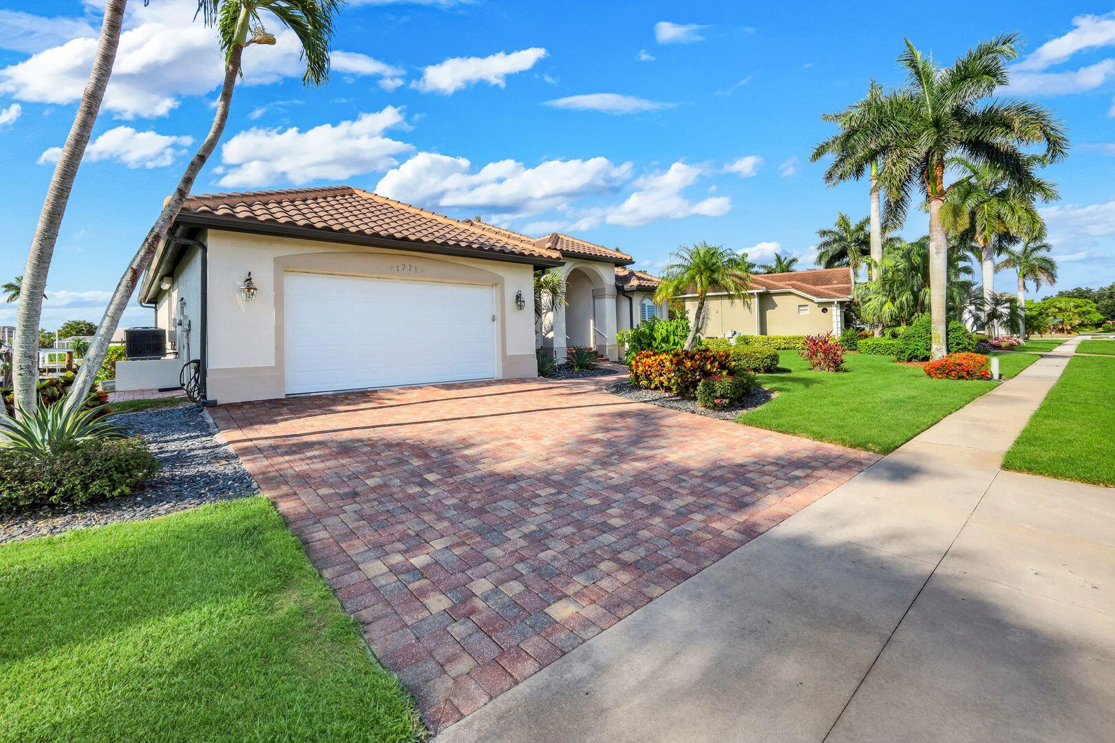 1771 HUMMINGBIRD COURT